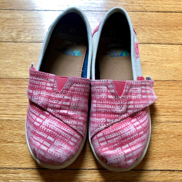 Toms Other - Kids Toms elephant shoes
